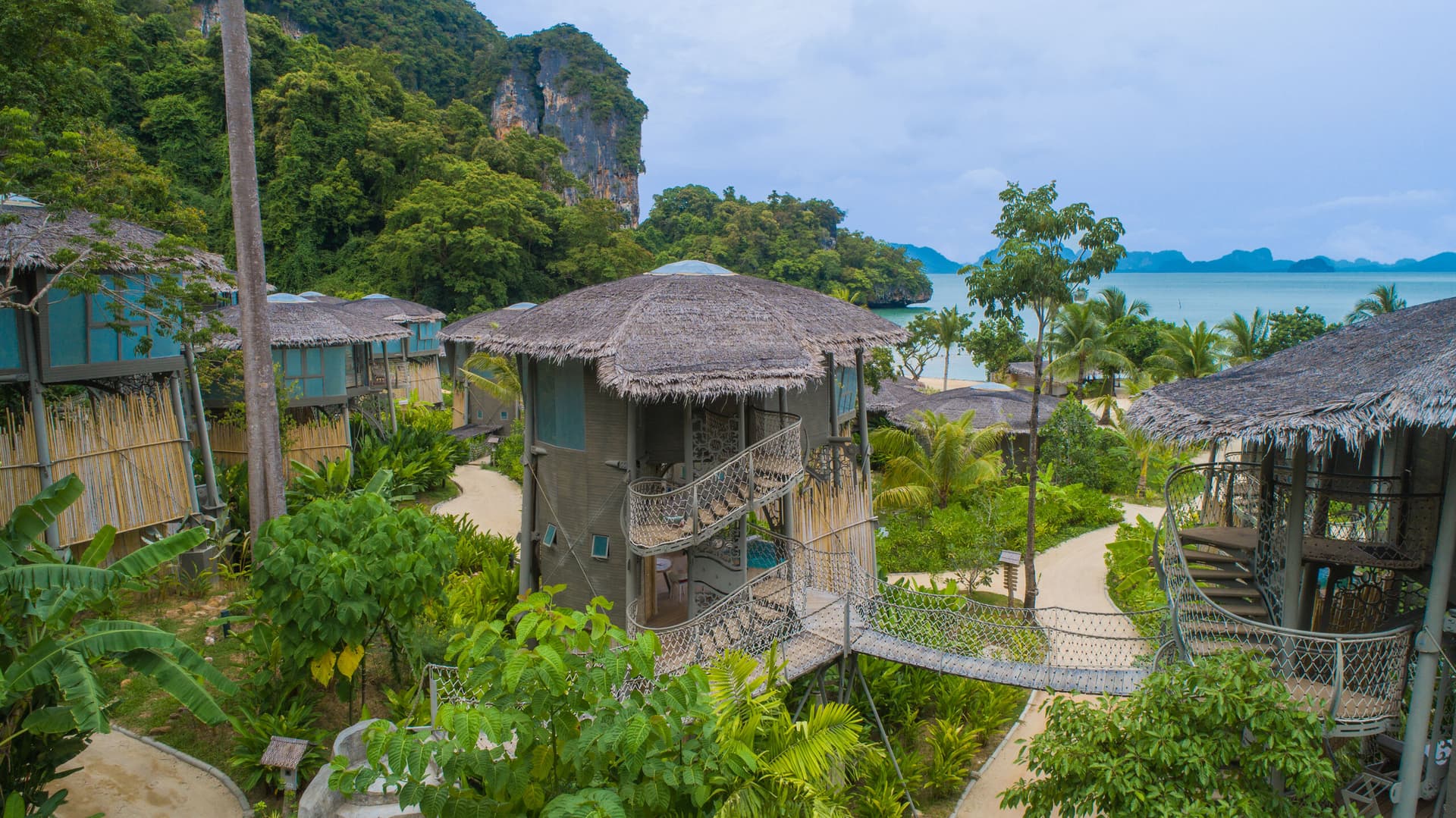 Upgrade: TreeHouse Villas - Adults Only ***** thumbnail
