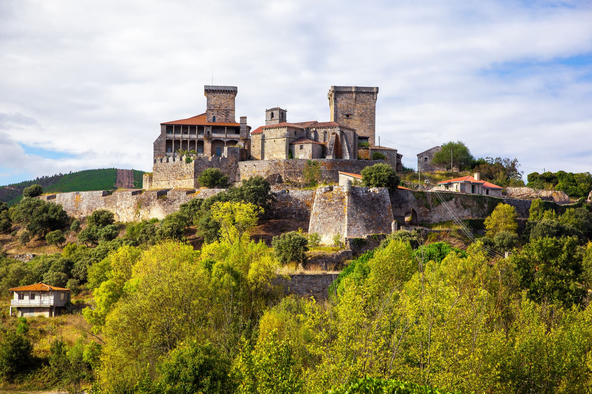 Parador Castillo de Monterrei **** thumbnail