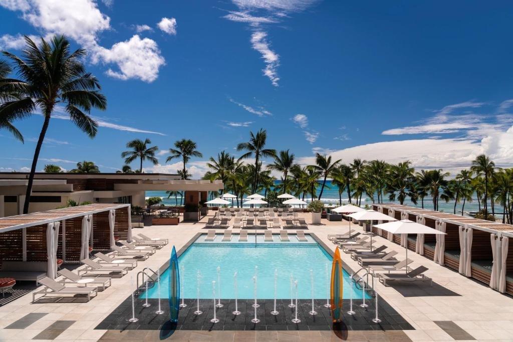 Waikiki Beach Marriott Resort & Spa thumbnail