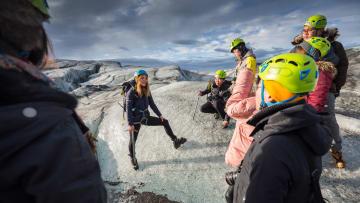 Skaftafell Glacier Hike auf dem Vatnajökull thumbnail