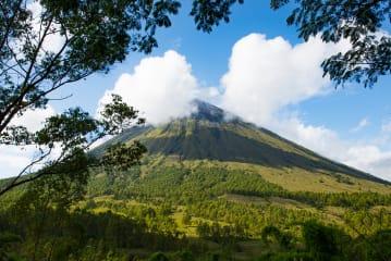 Villages & Volcanos Tour ab Bajawa thumbnail