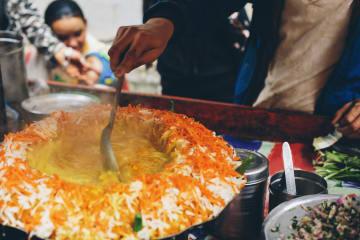 Cooking Class mit einer nepalesischen Familie thumbnail
