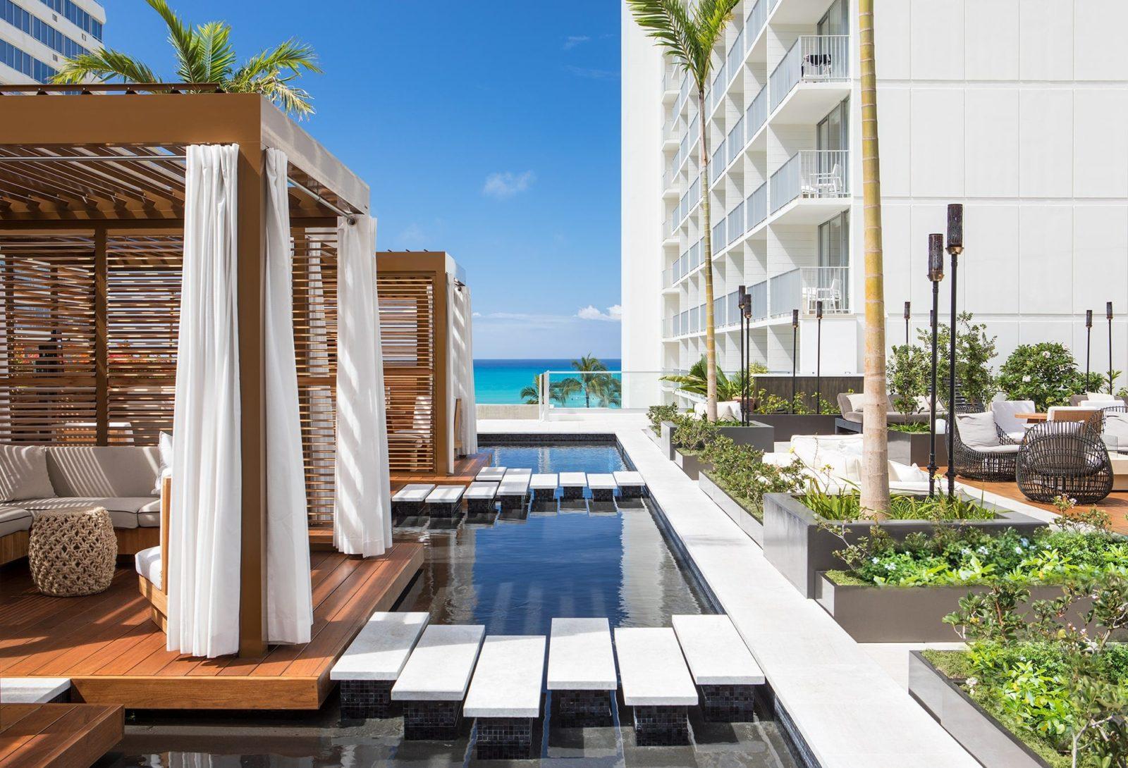 Upgrade: 'Alohilani Resort Waikiki Beach ***** thumbnail