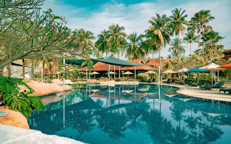 Upgrade: Pelangi Beach Resort & Spa Langkawi ***** thumbnail