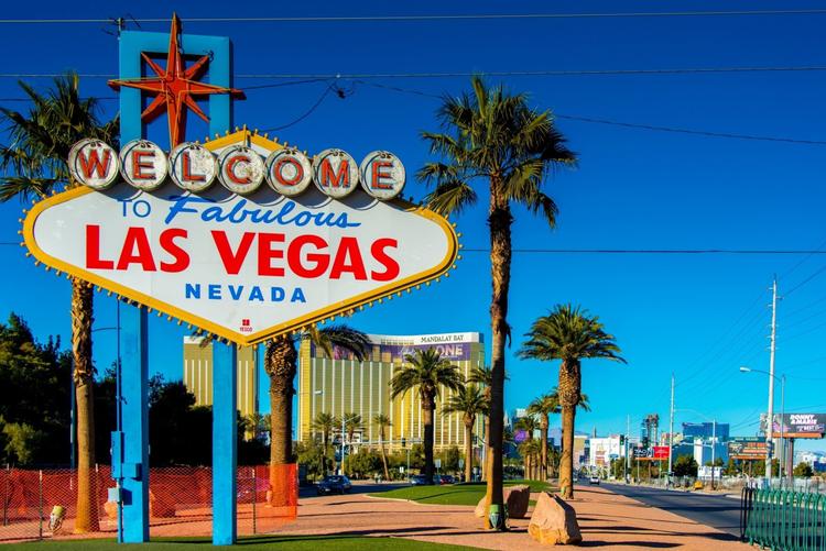 Fabulous: Viva las Vegas!