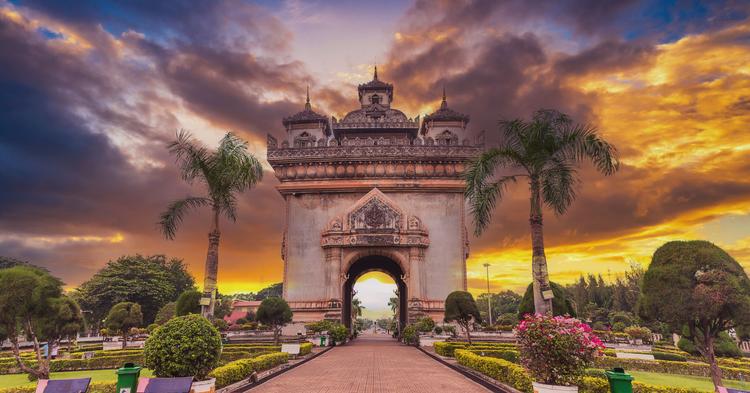 Patuxai: Vientianes Siegestor