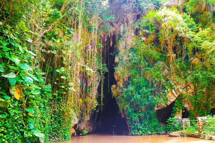 Tief drin: Cueva del Indio