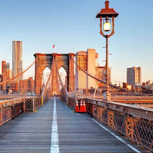 New York & Island: Urban Life meets Roadtrip Adventure