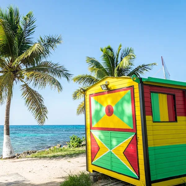 Cruisin' in Jamaica: reggae roadtrip & beach vibes!