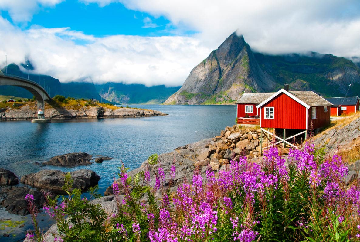 Zomerse Lofoten: roadtrip richting rode paalwoningen
