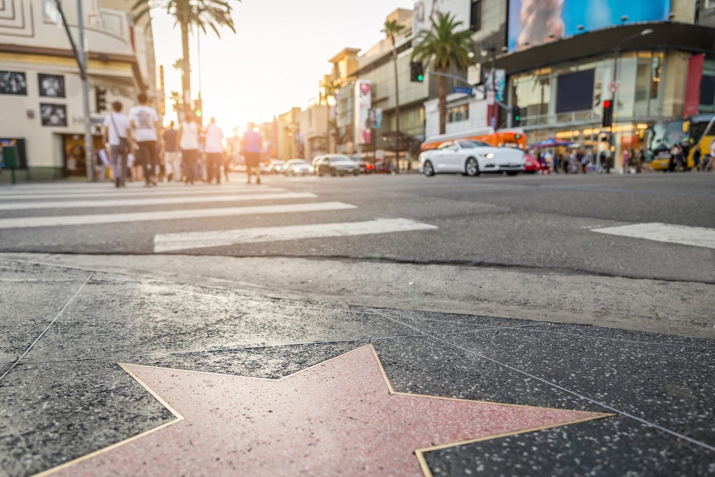 Mit dem Open-Top-Bus durch Hollywood thumbnail