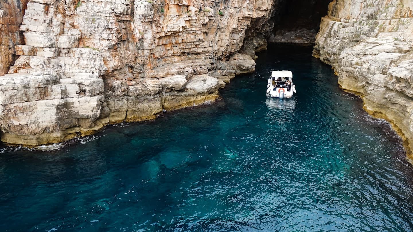 Adria Abenteuer – Speedboot-Tour zur Blue Cave & Lopud Island thumbnail