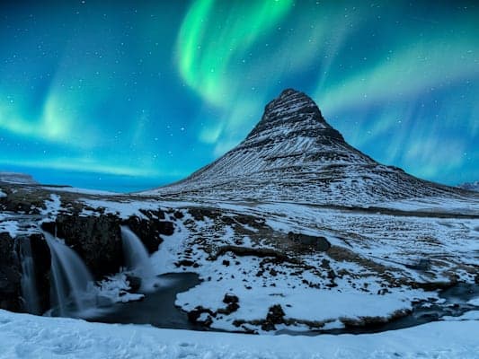 Iceland winter adventure: Road trip beneath the northern lights