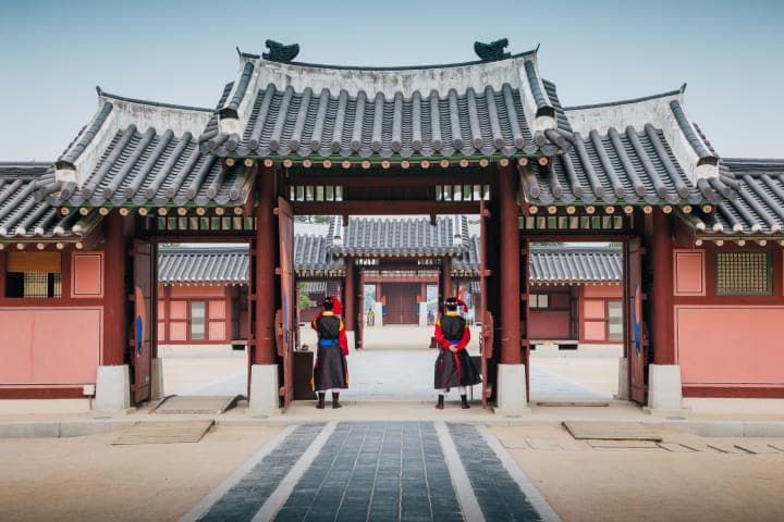 Half-day tour to Hwaseong Fortress thumbnail