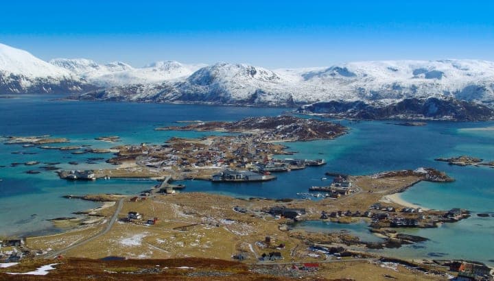 Tour naar Sommarøy langs fjorden & eilanden thumbnail