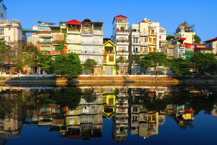 Hidden treasures van Hanoi thumbnail