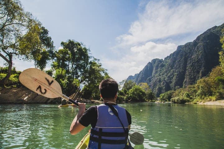 Höhlen & Kajak-Abenteuer in Vang Vieng thumbnail
