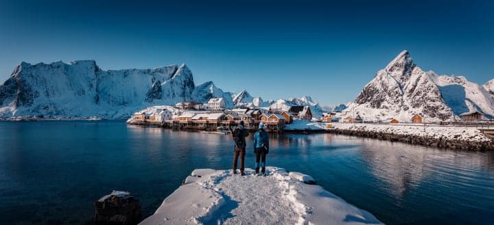 Sneeuwschoenwandeling vanuit Svolvær thumbnail