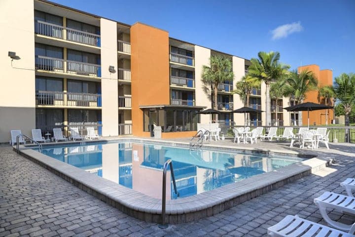 Hotel Monreale Express International Drive Orlando thumbnail