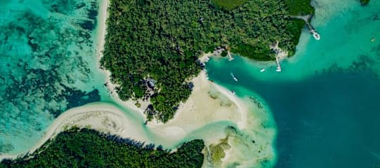 Dubai & Mauritius: Skyline meets Nature Adventure