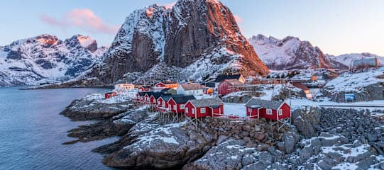 Winterabenteuer Lofoten: Zu Nordlichtern & Stelzenhäusern