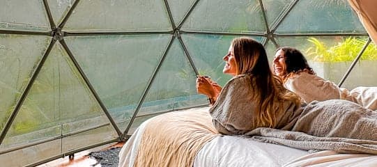 Bali & Java: Vulkan Hike zum Glamping Adventure
