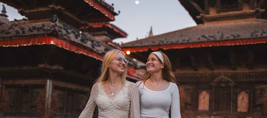 Nepal roept: heilige stoepa's & hoge Himalaya's