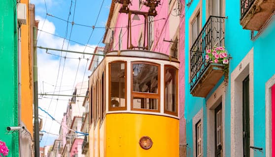 Kap Verde & Lissabon: Colorful City meets Salty Island