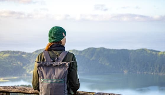 Azoren Inselhopping: Roadtrip zu Fajãs & Vulkangewalten