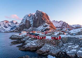 Winterabenteuer Lofoten: Zu Nordlichtern & Stelzenhäusern