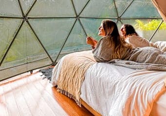 Bali & Java: Vulkan Hike zum Glamping Adventure