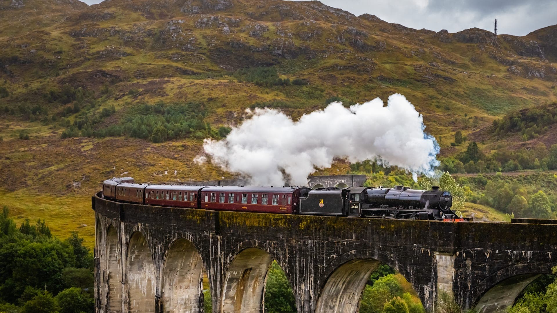 Edinburgh, Loch Ness & Aberdeen