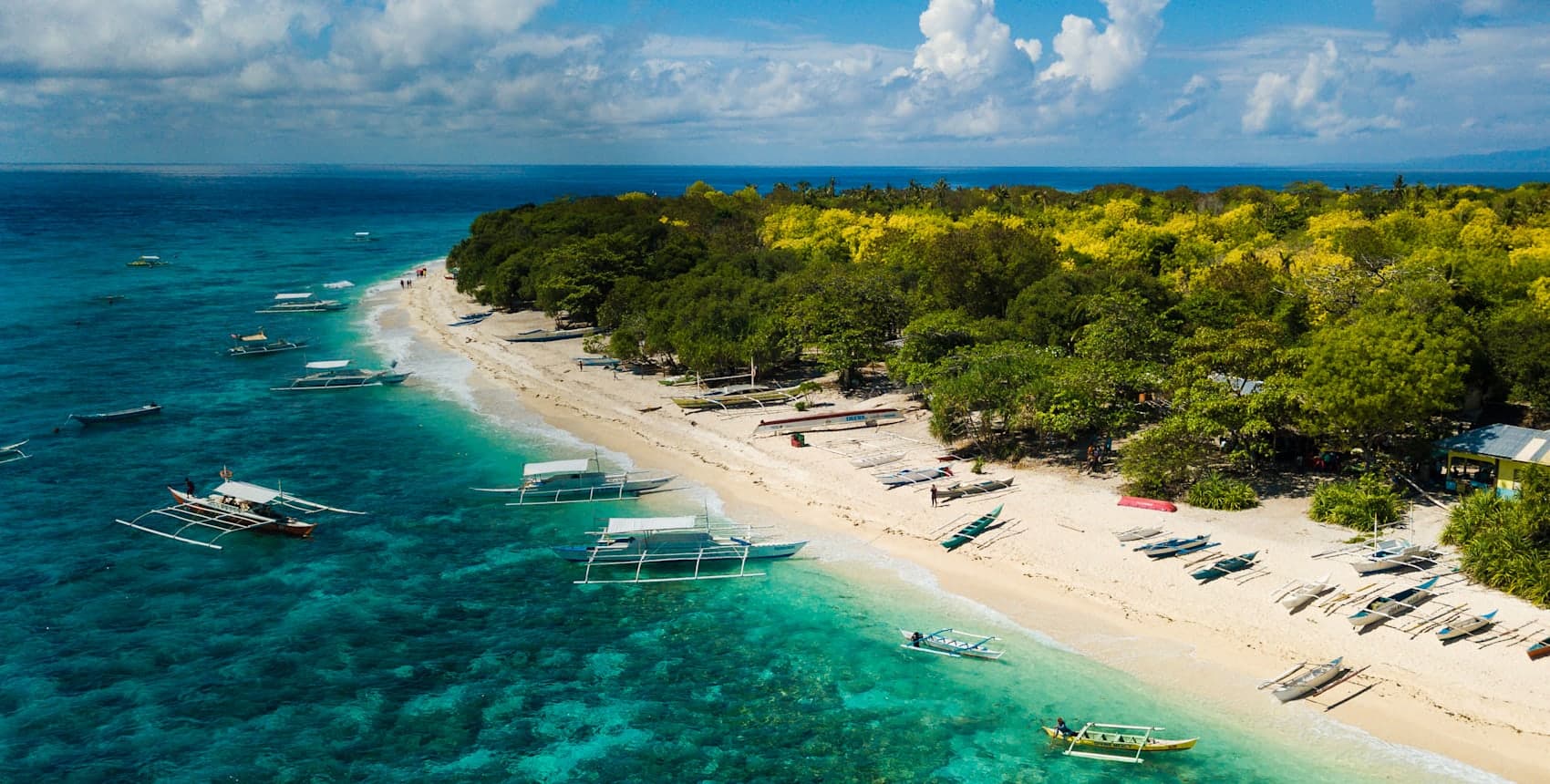 Island hopping from Bohol to Siargao